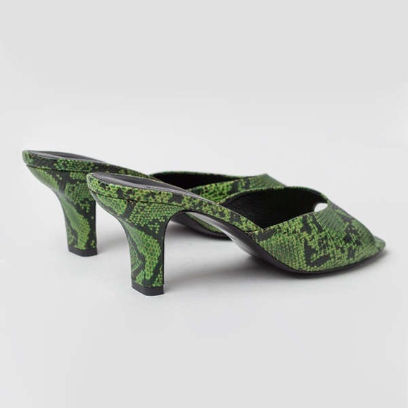 Rachel Comey Vibrant Green Snake Print Kitten Heels - Picture 4 of 14